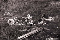 1993_1 ВХ225.jpg (148.13 КБ) 53813 просмотров Детали «Аэрокобры» на берегу Урдозеро. <br />1993 год.