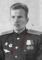 Nadeev-AV-1947.jpg (31.71 КБ) 60549 просмотров Надеев Авенир Васильевич - г. Ейск Ордена Ленина ВМАУ им. Сталина 6-й морской АП 28 сентября 1947 г.