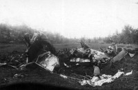 Ju88 4D+BL.jpg (60.2 КБ) 48566 просмотров This wreck is actually Ju 88 A-5 W.Nr. 3468 "4D+BL", 3./KG 30, flown by FF Oblt. Helmut Burkert together with (B) Uffz. Werner Molkenthien, (Bf) Gefr. Arnold Bissinger, and (Bs) Uffz. Karl Franz, Karl, all MIA, lost cause unknown 9 August 1941.
