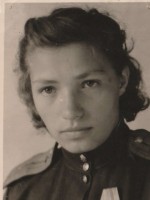 Зенкова Поля (Вера) 415 иап.jpg